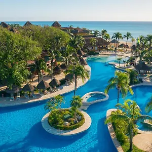 Курортный комплекс Iberostar Waves Tucan